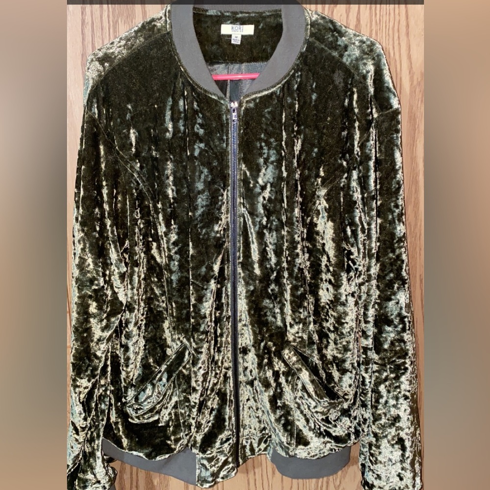 Velvet Oversized Jacket - Picture 2 of 2